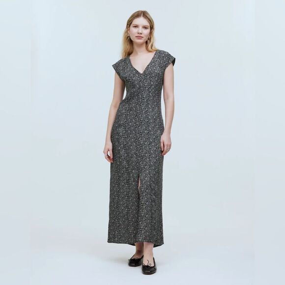 Madewell Cap-Sleeve V-Neck Midi Dress in Floral Cupro-Blend Size 8 in True Black - Picture 1 of 13